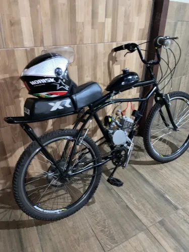 Vendo motocicleta 1600 podendo negociar