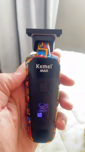 Máquina de Corte Kemei MAX-5090 - Design Profissional