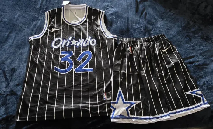 Basquete Camiseta / Shorts  - Tam:  XXXL 