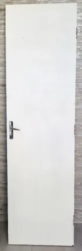 Porta de madeira pintada com fechadura 210 x 60cm