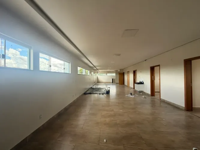 Prédio Comercial com 800m2 no Parque Amazonas