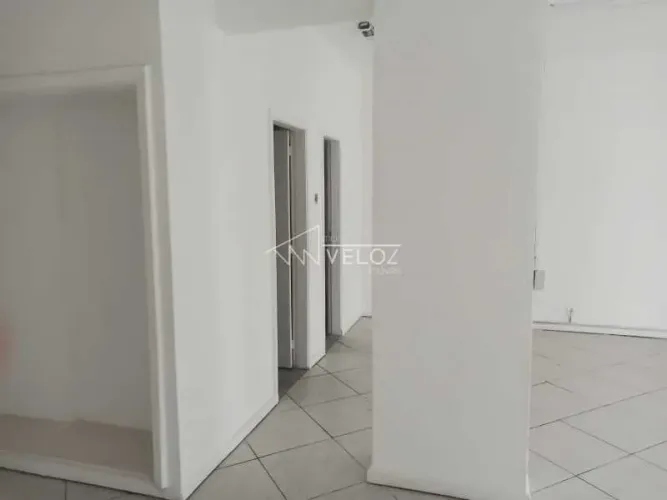 Kitnet/Conjugado - / Residencial / Centro