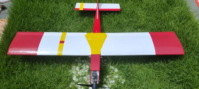Aeromodelo com motor 46 - Para iniciantes e Avançados