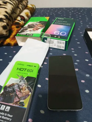 Vendo smartphone infinix hot 60i novo, na caixa. Nunca foi usado.