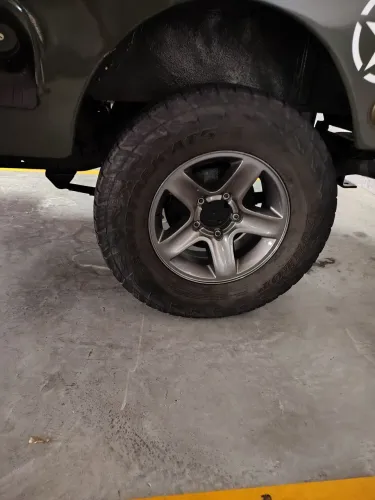 Aro roda Tracker gran Vitara jeep Willis 