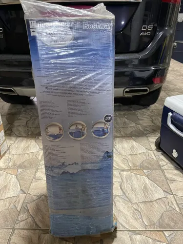 Piscina Estruturada 4.678 litros Bestway nova