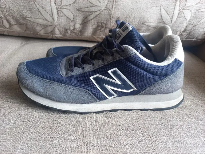 tênis New Balance 501
