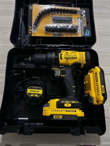 STANLEY Furadeira e Parafusadeira 20V MAX SCD700C2K Kit com 2 Baterias e Maleta Bivolt