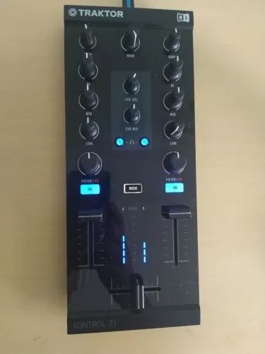 Traktor Kontrol Z1