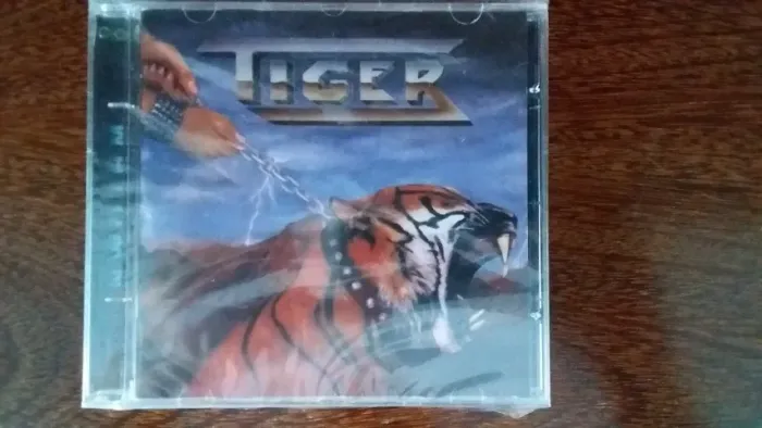 cd tiger