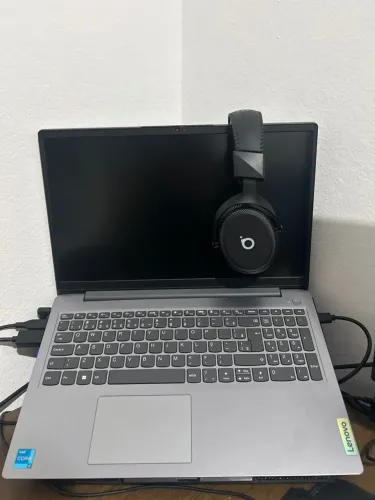 Lenovo IdeaPad 3i i3-115g4