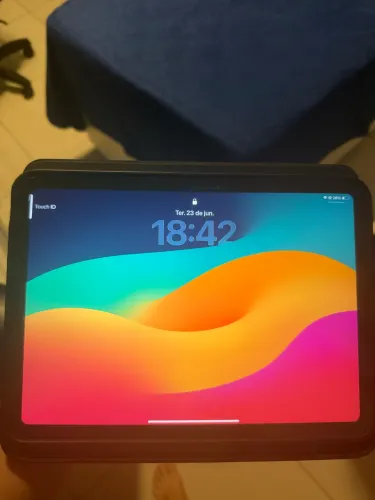 ipad 10geraçao 64gb, capinha e caneta(preço negociável)