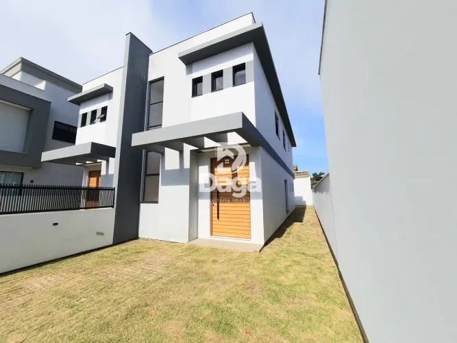 Casa Geminada em Carianos, Florianópolis/SC