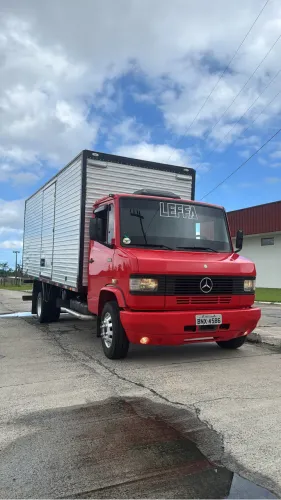 Mercedes bens 912 Baú