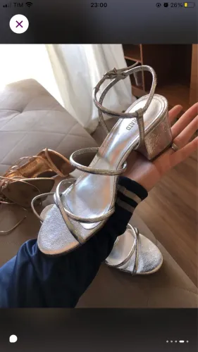 sandália satinato salto grosso prata 36