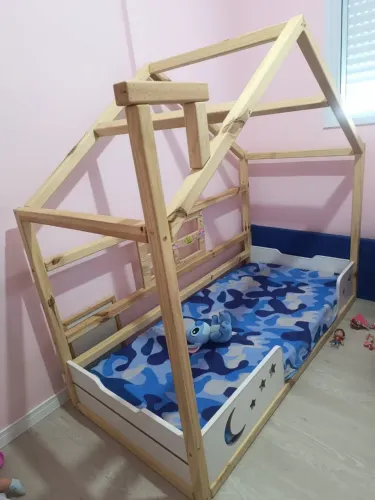 Cama montessoriana casinha