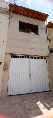 Vendo ou troco casa no José Walter 