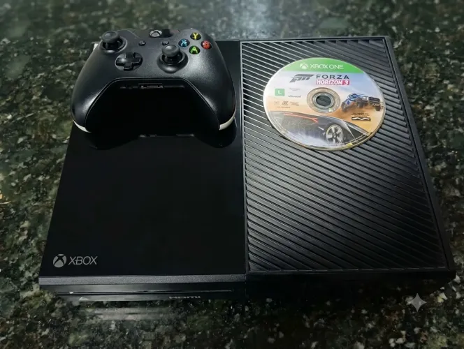 Xbox one ( tudo funcionando ) Manete e vídeo game limpos.