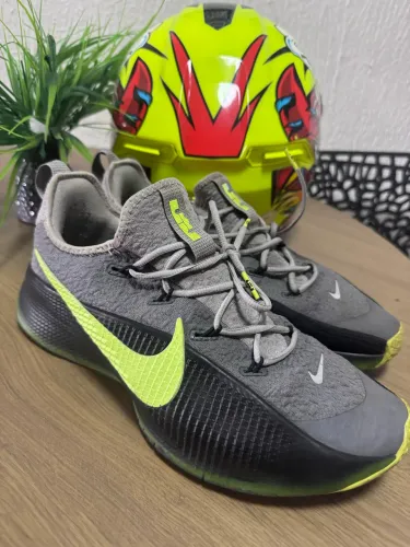Nike Leblon TR1 