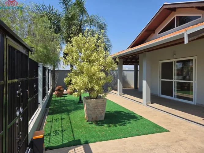 Casa em São Pedro-sp Condomínio Terra das Aguas. REF: CA0110