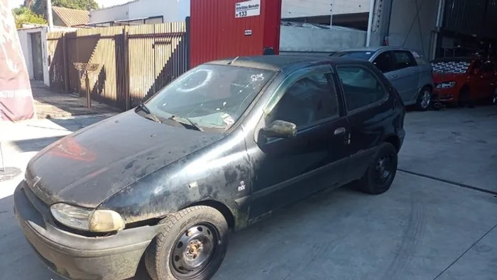 Sucata Palio 1996 Preto Disponível Para Retirada de Peças