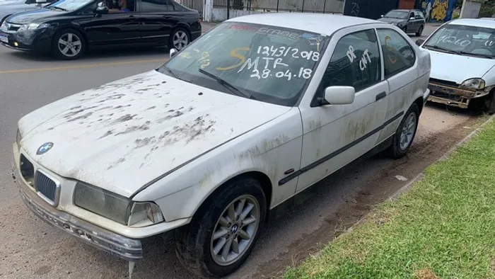 Sucata Bmw 318 manual 