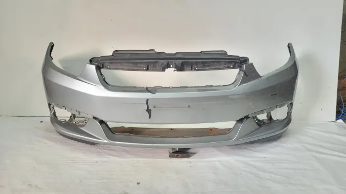 Parachoque fiat grand siena