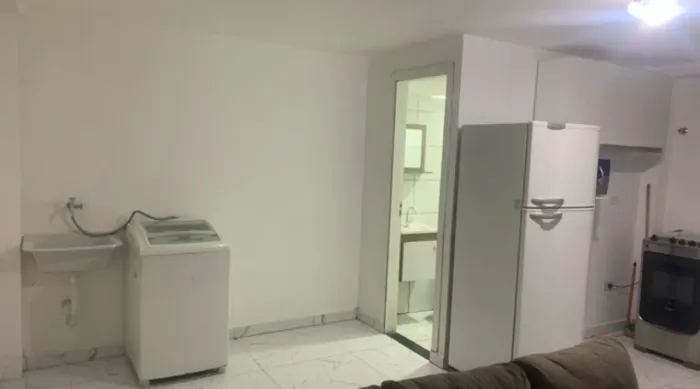 Alugo apto mobiliado em São Paulo