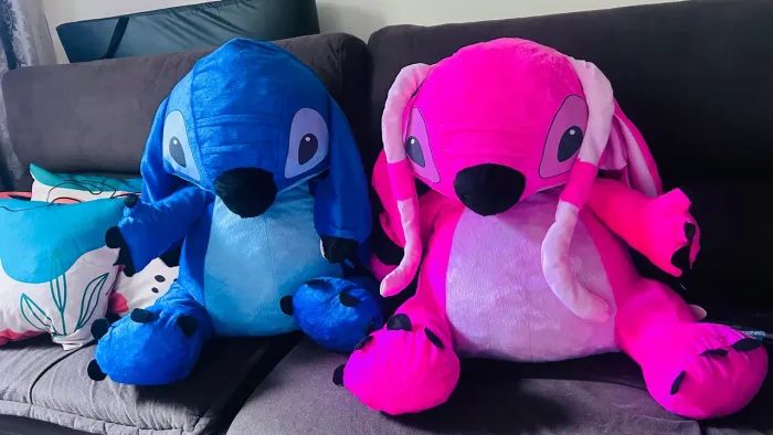 Stitch e Angel 100cada.Comprando os 2 ganha um Mikey grande