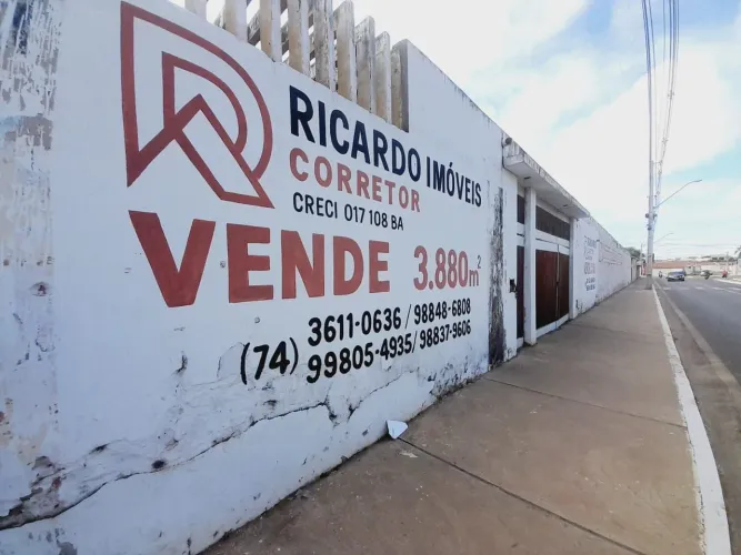 TERRENO À VENDA NO BAIRRO COUNTRY CLUB.