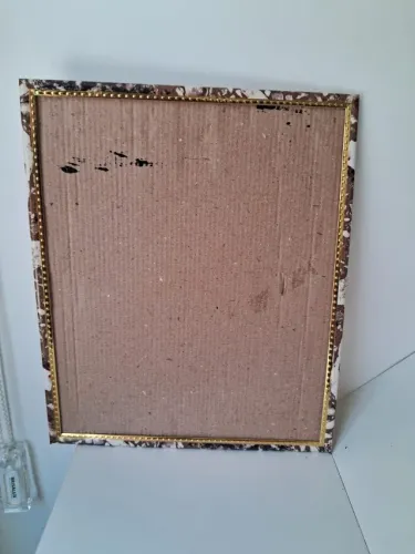 Moldura De Quadro Confeccionada Em Papelão 24cm X 28cm