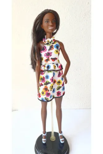 Boneca Negra Barbie Fashionista 106
