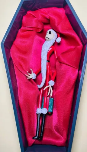 Enfeite de Natal Jack Skellington no caixão - boneco altura 13 cm O Estranho Mundo de Jack