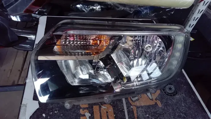 Farol Esquerdo Com Led Renault Logan 2018 A 2023 Original