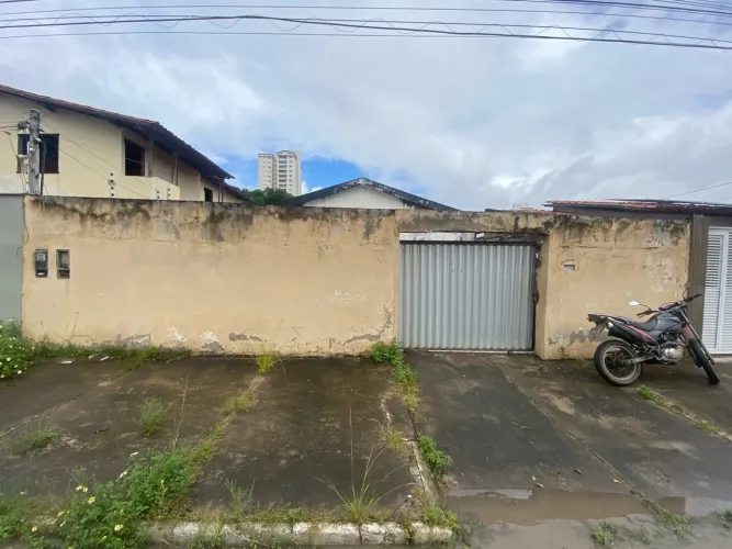 Localização privilegiada para venda terreno Bairro Santa Monica 1