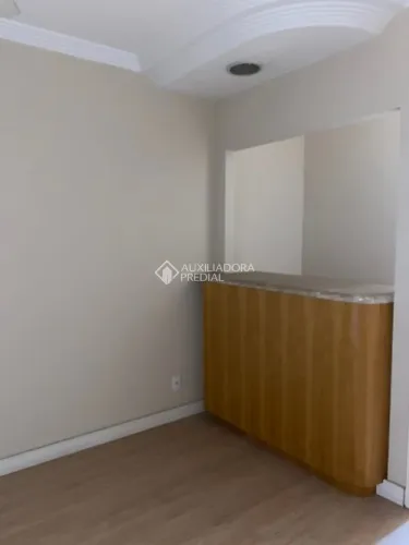 Sala com 55m² privativos, recepção e sala de espera com 1 vaga de garagem na Independência