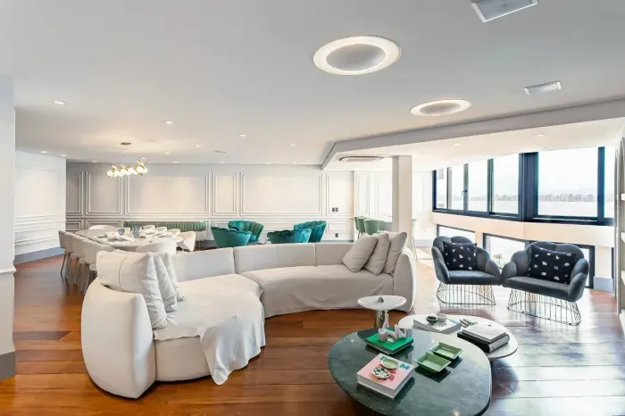 Reformado à Venda na Beira Mar, Florianópolis, 3 Suítes, 250m2