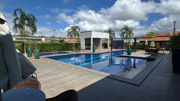 Alugo casa condomínio alegria 2 bairro Sim