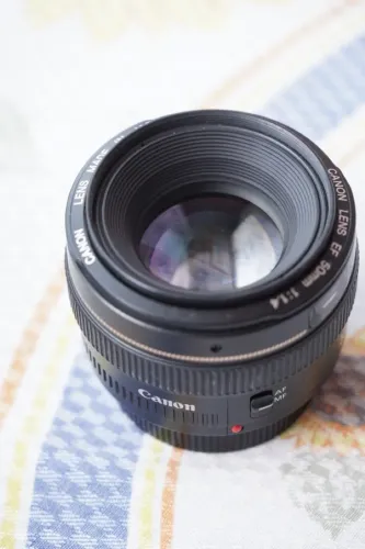 Lente Canon EF 50mm f/1.4