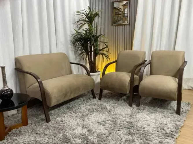 Conjunto de Poltronas 2x1x1 Lugares Bege Braço Madeira