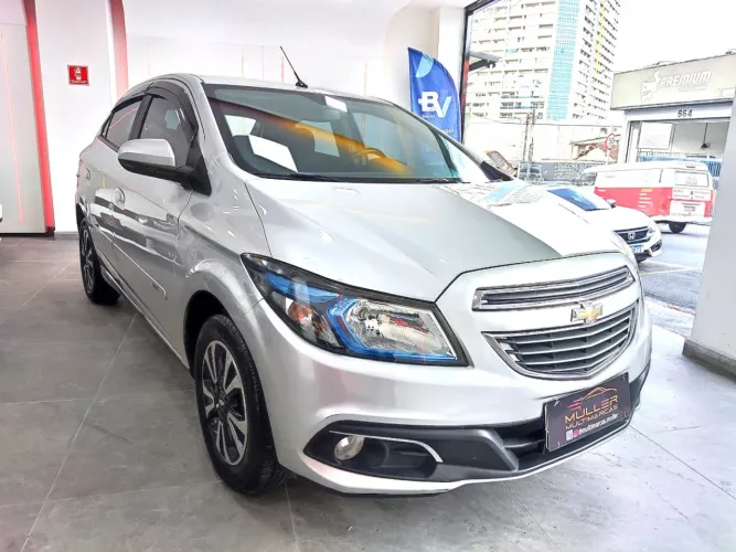 Chevrolet Onix Hatch LTZ 1.4 8V Flex Aut. 4P 2015