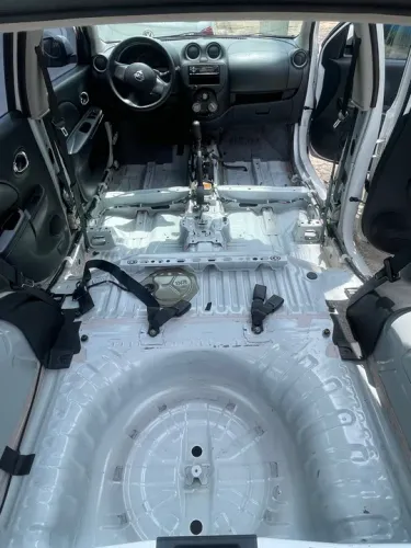 Higienização em carros de enchentes 