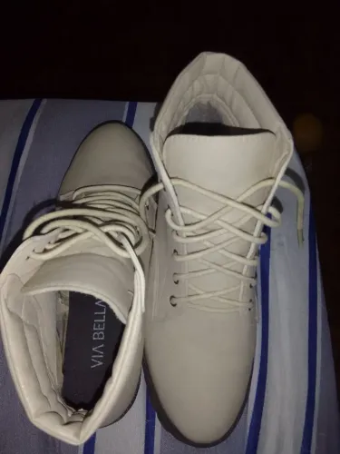 Bota solado tratorado