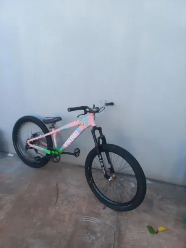 Vendo ou troco bicicleta viking tuff 25