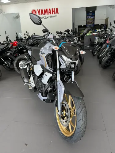 YAMAHA FZ15 - VOUCHER DE R$ 1.000