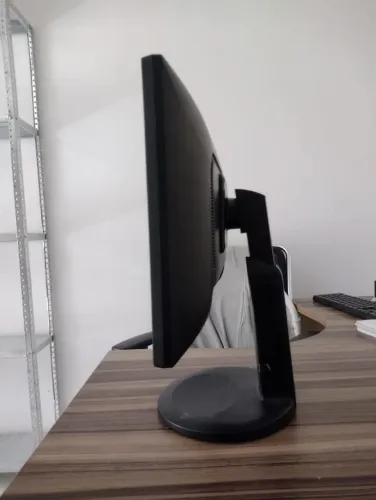 Monitor 22 pol full hd Hdmi Positivo com Base Giratoria - Garantia de 90 dias