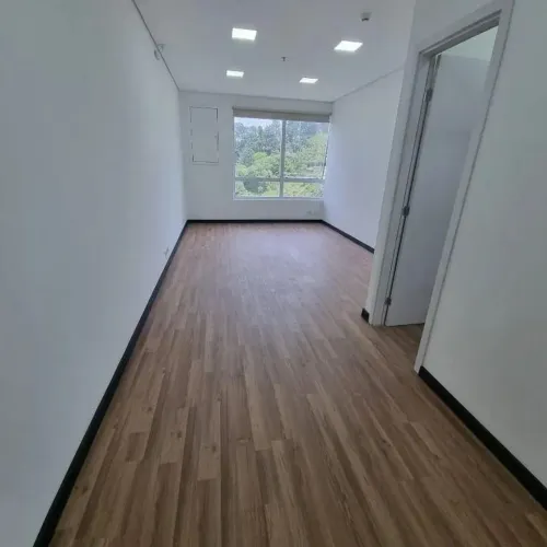 Sala à venda em Santana de Parnaíba, Alphaville, com 30 m², Link Studios e Offices
