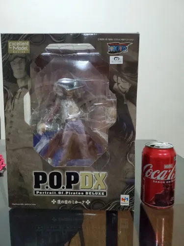 Action Figure Dracule Mihawk P.O.P MegaHouse - 100% Original (Lacrado)