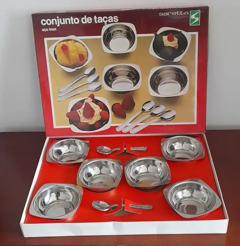 Conjunto de Taças em Aço Inox Saretto