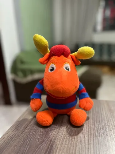 Tayrone Pelúcia e cofrinho